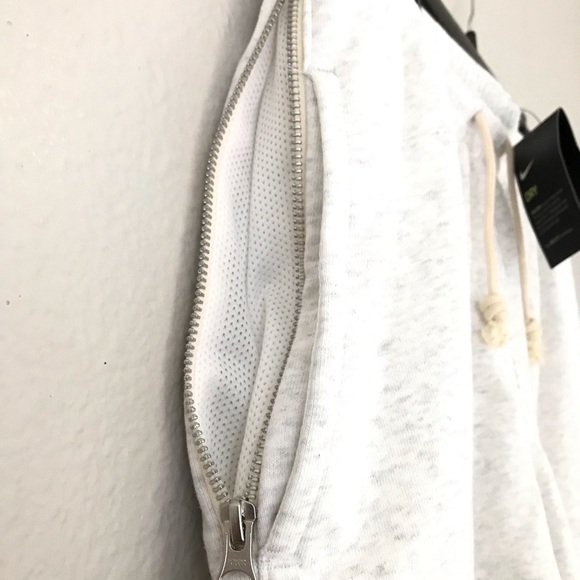 NWT Nike Women’s Basketball Shorts Size: XXL - Picture 15 of 16